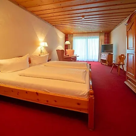 Seehotel Weissensee 福森