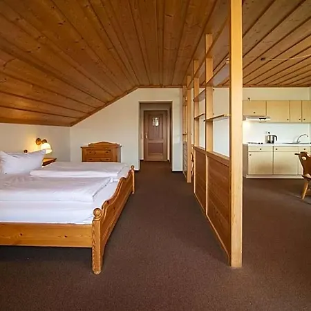 Seehotel Weissensee 福森