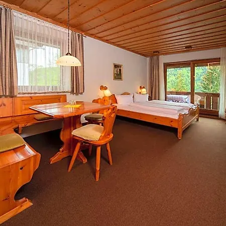 酒店 Seehotel Weissensee 2*